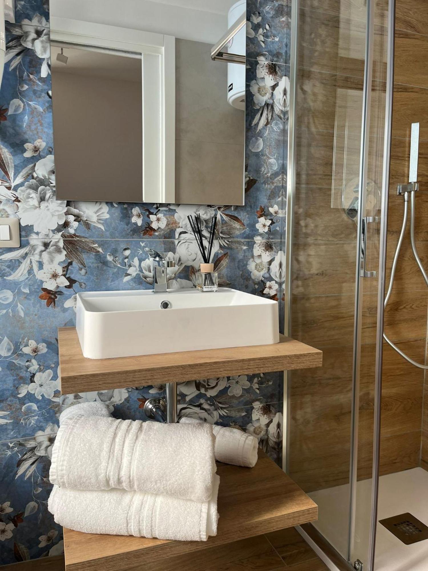 Terrazzo 44 Apartment Napoli Bagian luar foto